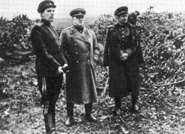 Ортенберг с Жуковым и командующим АДД Головановым