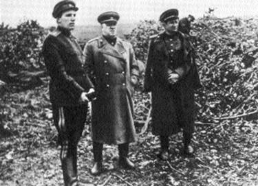 Ортенберг с Жуковым и командующим АДД Головановым